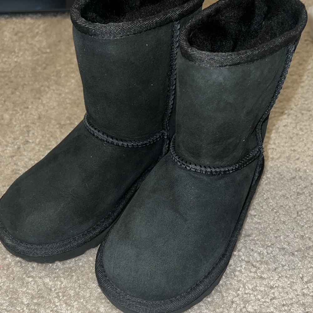 Ugg toddler size 10 brand new!